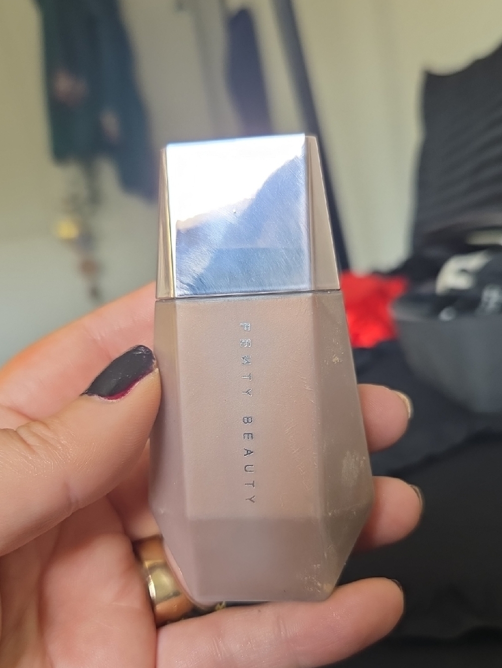 Fenty Beauty Foundation Bottle - Taupe